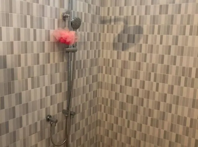 Bemo & Pool 3* كارانغاسِم
